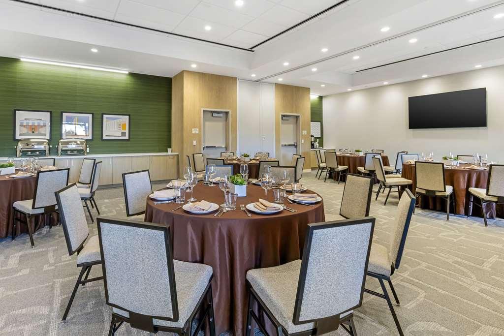 Cambria Hotel Burbank Airport Facilities photo