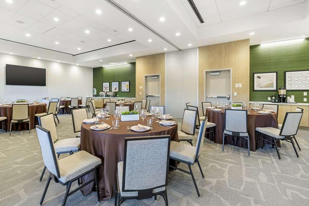 Cambria Hotel Burbank Airport Facilities photo